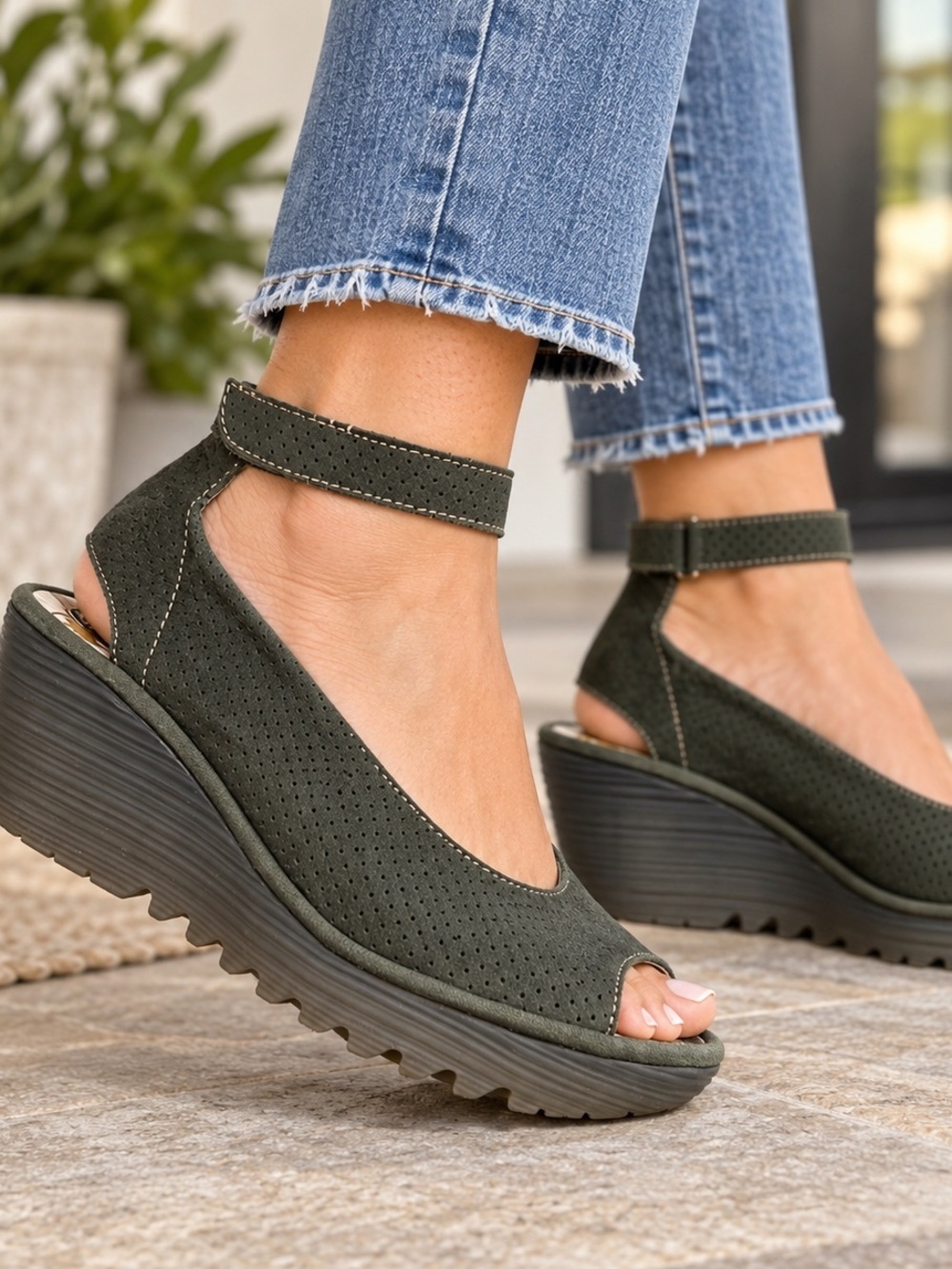Fly London Suede Leather Yala Wedge Sandals. Sz EU39